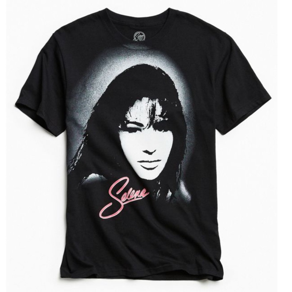 RARE SELENA T-SHIRT URBAN OUTFITTERS